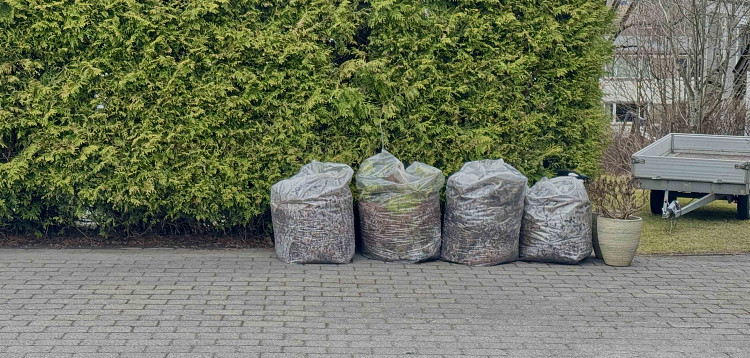 Få hageavfallet hentet hjemme hos deg
